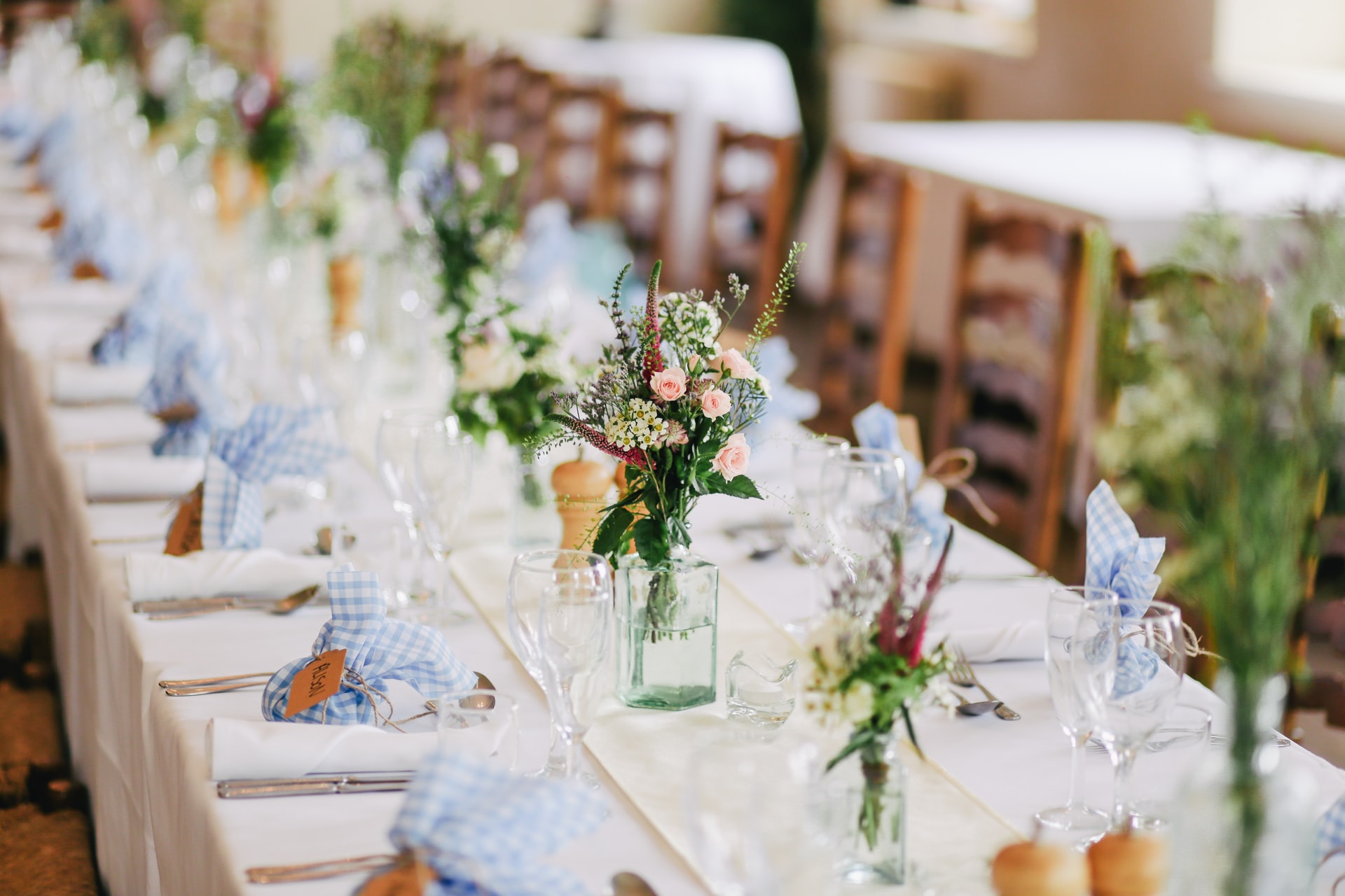 Jak najlepiej podziękować gościom za przybycie na wesele?