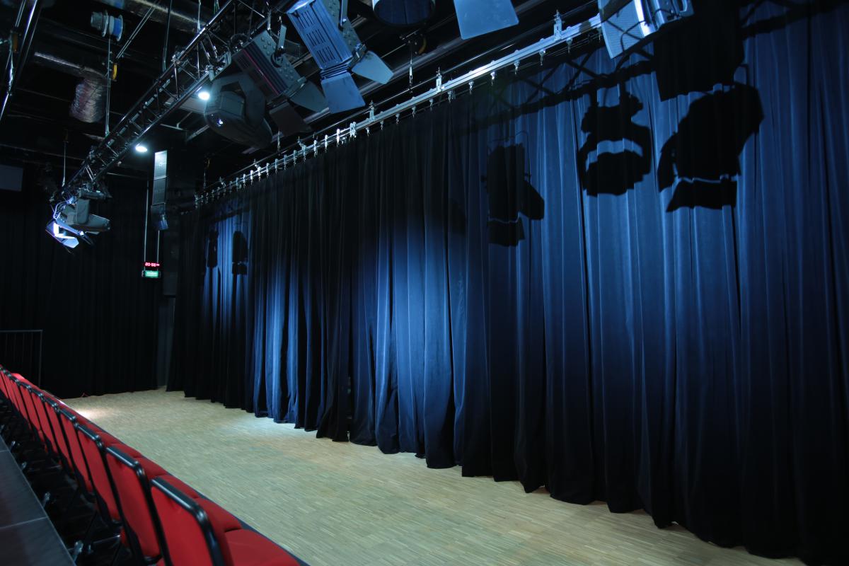 Mechanizmy kurtyn – w jaki sposób funkcjonują